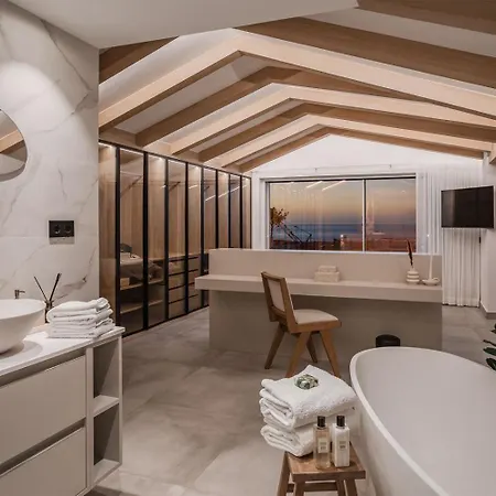Bright Puerto Banus Penthouse Apartment Marbella