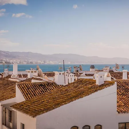 Bright Puerto Banus Penthouse Apartment *