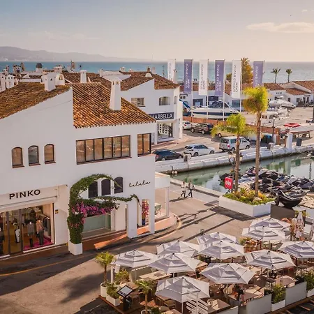 Bright Puerto Banus Penthouse Apartment Marbella